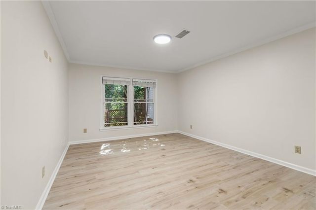 800 Carriage crossing Lane E, Greensboro, NC 27410