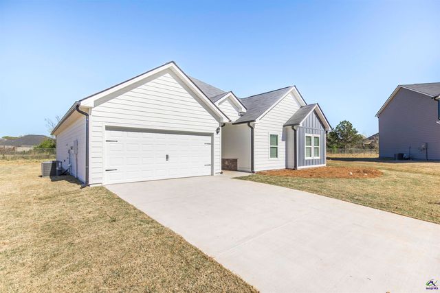100 Bulloch Court, Byron, GA 31008