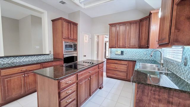 2628 Crepe Myrtle Drive, Flower Mound, TX 75028