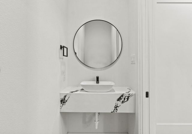 1526 Claude Street, Dallas, TX 75203