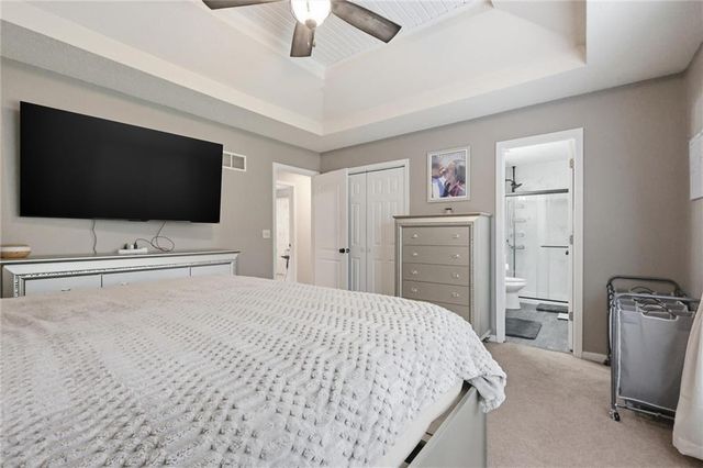 312 SE Onyx Drive, Lee's Summit, MO 64063