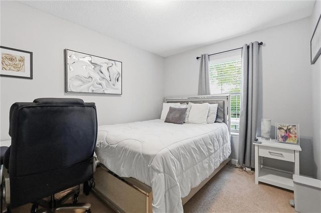 312 SE Onyx Drive, Lee's Summit, MO 64063