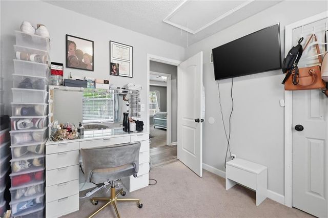 312 SE Onyx Drive, Lee's Summit, MO 64063