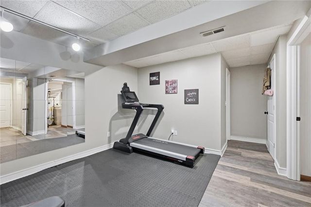 312 SE Onyx Drive, Lee's Summit, MO 64063