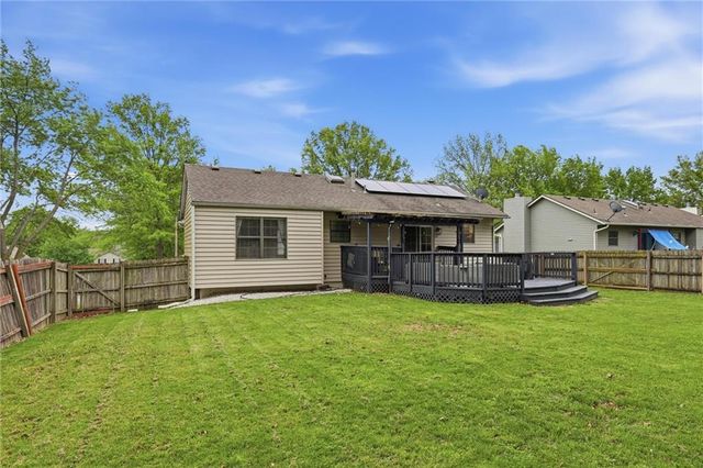 312 SE Onyx Drive, Lee's Summit, MO 64063