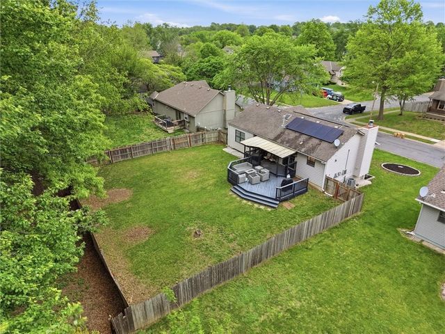 312 SE Onyx Drive, Lee's Summit, MO 64063