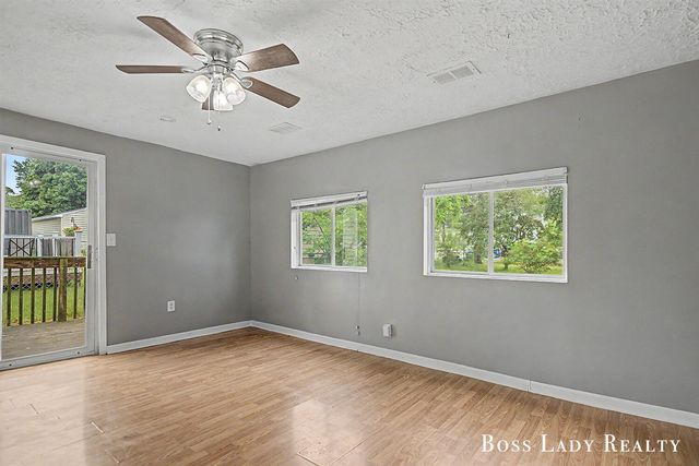 1220 Beechwood Street, Grand Rapids, MI 49505