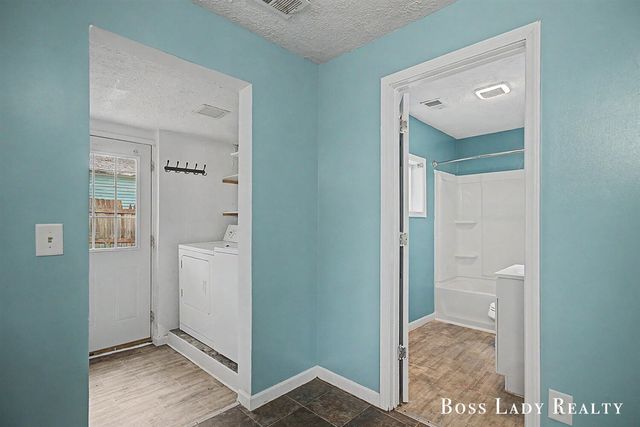 1220 Beechwood Street, Grand Rapids, MI 49505