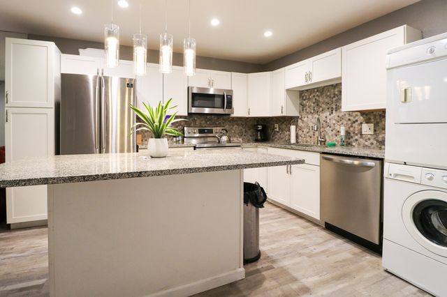 5306 Fleetwood Oaks Avenue 126, Dallas, TX 75235