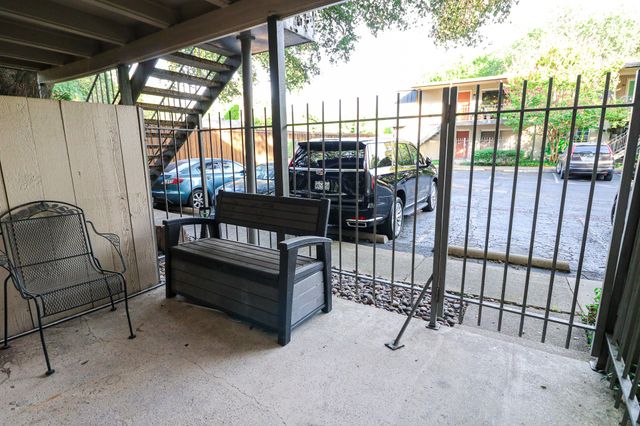 5306 Fleetwood Oaks Avenue 126, Dallas, TX 75235