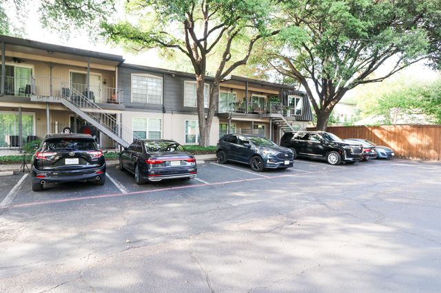5306 Fleetwood Oaks Avenue 126, Dallas, TX 75235