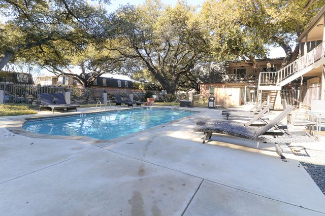 5306 Fleetwood Oaks Avenue 126, Dallas, TX 75235