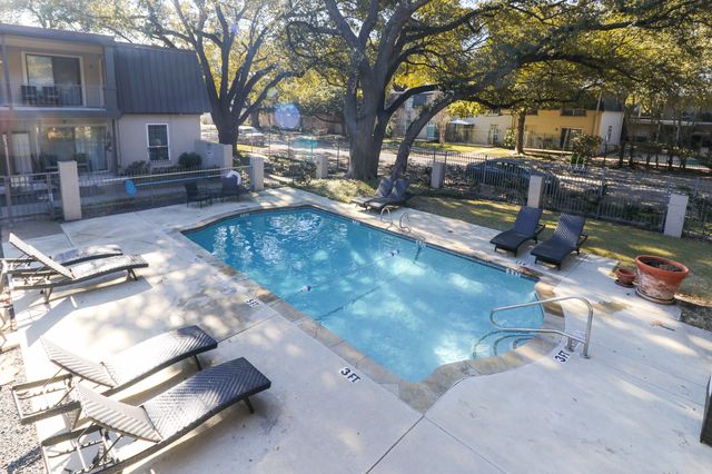 5306 Fleetwood Oaks Avenue 126, Dallas, TX 75235