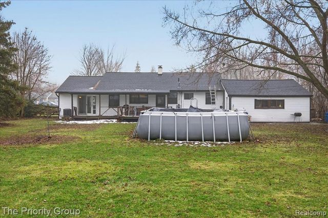 1918 Alsdorf Avenue, Rochester Hills, MI 48309