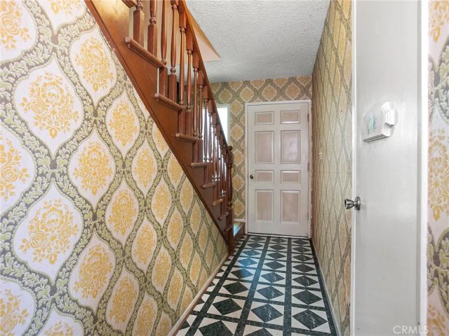 14923 La Valle Street, Sylmar, CA 91342