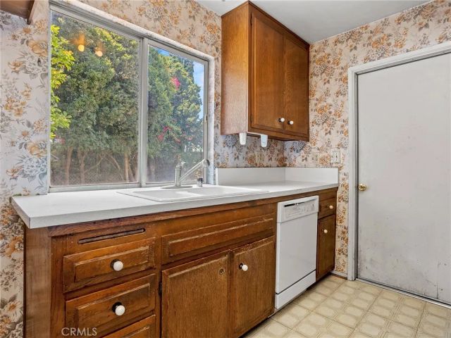 14923 La Valle Street, Sylmar, CA 91342