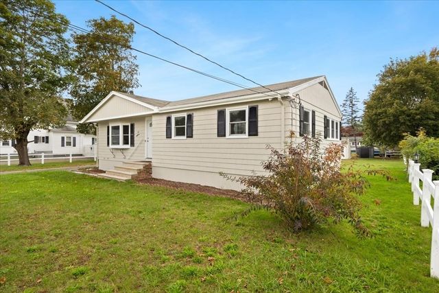18 Pearl St, Taunton, MA 02780