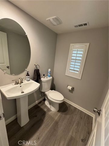 501 Villa Way, Colton, CA 92324