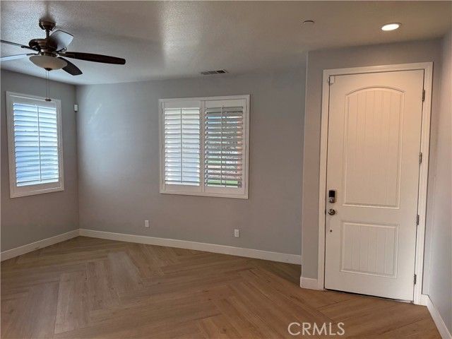 501 Villa Way, Colton, CA 92324