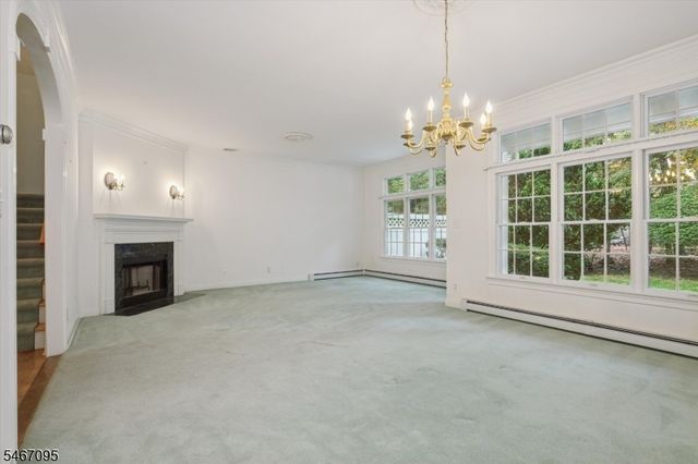 305 Huntington Ct, Wyckoff Twp., NJ 07481