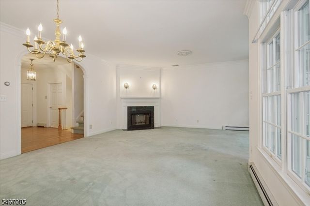 305 Huntington Ct, Wyckoff Twp., NJ 07481