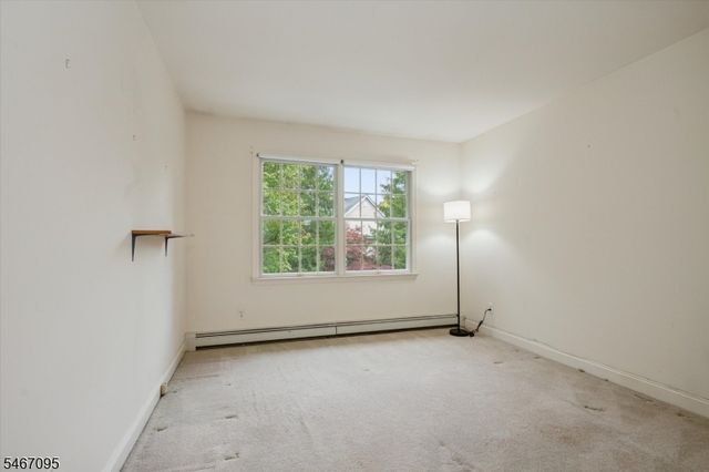 305 Huntington Ct, Wyckoff Twp., NJ 07481