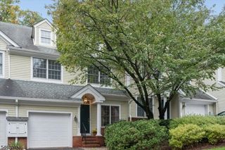 305 Huntington Ct, Wyckoff Twp., NJ 07481