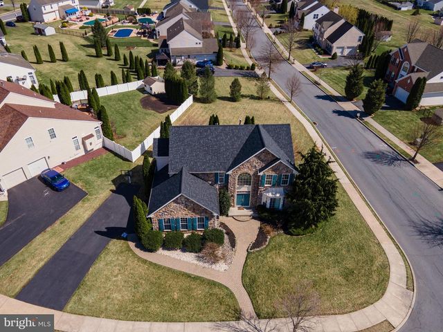 7 LOWER WAY RD, Easton, PA 18045