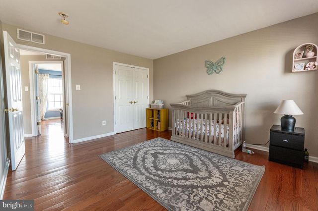 7 LOWER WAY RD, Easton, PA 18045