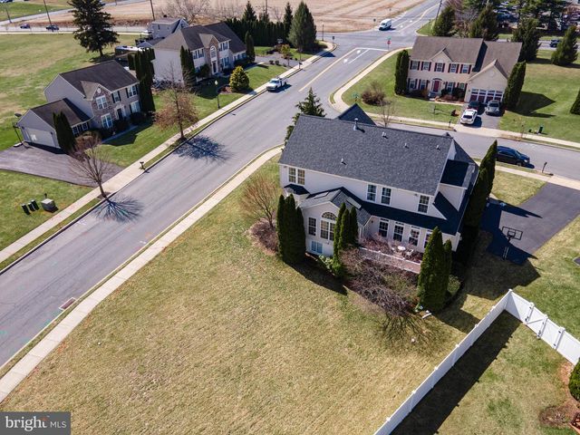 7 LOWER WAY RD, Easton, PA 18045