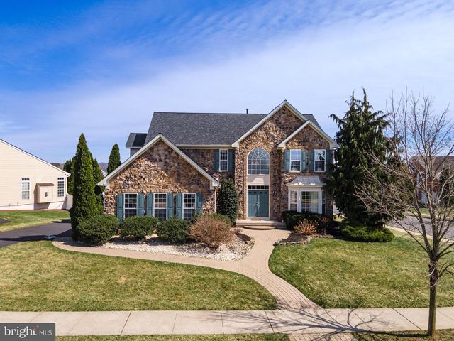 7 LOWER WAY RD, Easton, PA 18045