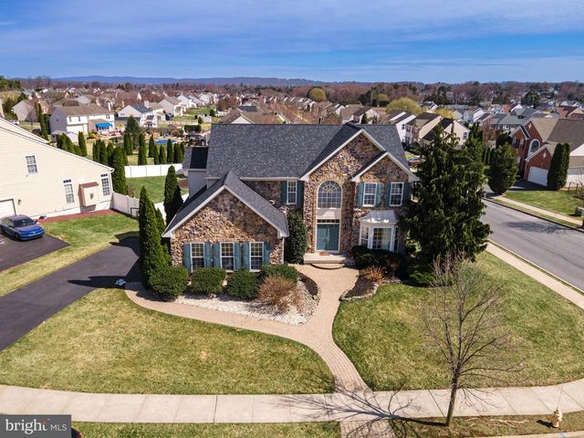 7 LOWER WAY RD, Easton, PA 18045