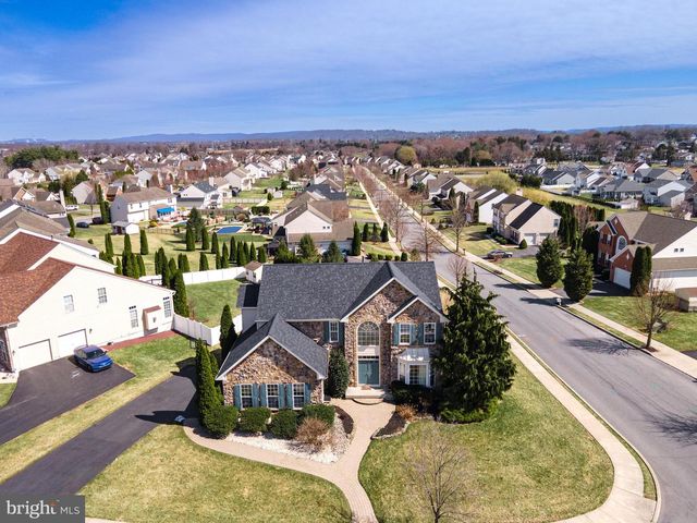 7 LOWER WAY RD, Easton, PA 18045