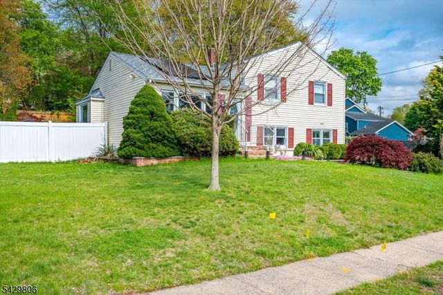 3229 Clark La, South Plainfield Boro, NJ 07080