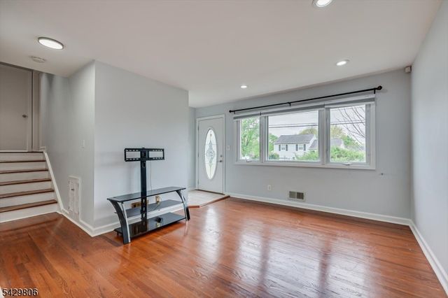 3229 Clark La, South Plainfield Boro, NJ 07080
