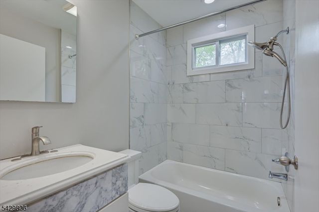 3229 Clark La, South Plainfield Boro, NJ 07080