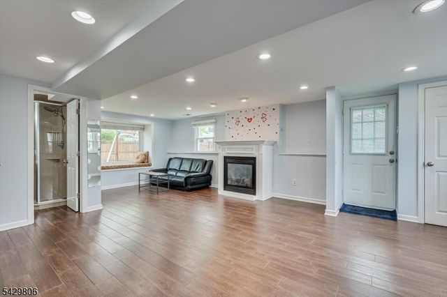 3229 Clark La, South Plainfield Boro, NJ 07080