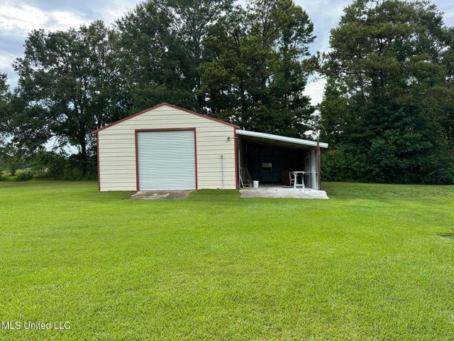12940 Preacher Powell Road Road, Carriere, MS 39426