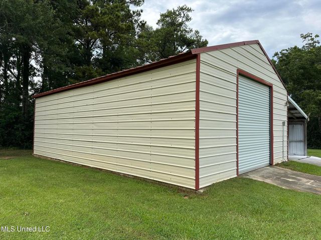 12940 Preacher Powell Road Road, Carriere, MS 39426