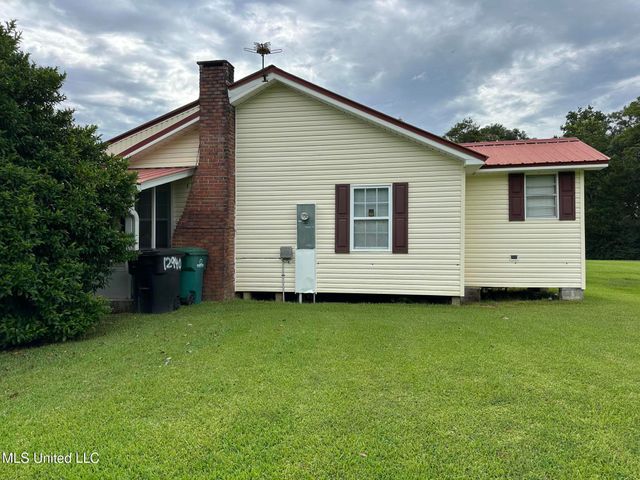 12940 Preacher Powell Road Road, Carriere, MS 39426