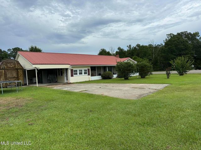 12940 Preacher Powell Road Road, Carriere, MS 39426