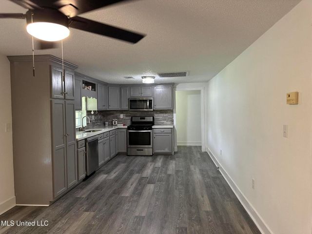 12940 Preacher Powell Road Road, Carriere, MS 39426