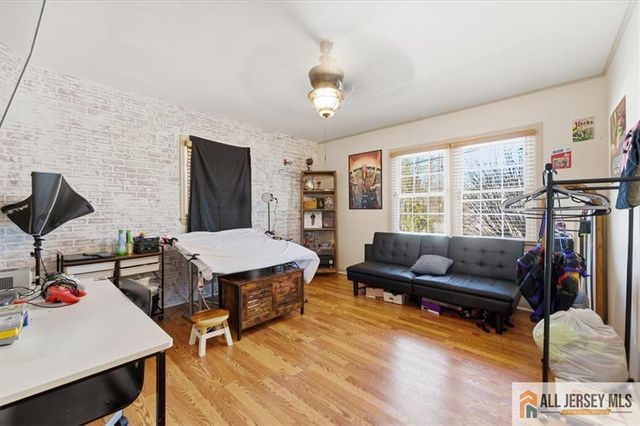 15 Ida Street, Sayreville, NJ 08872