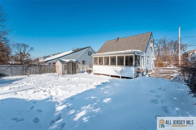 15 Ida Street, Sayreville, NJ 08872