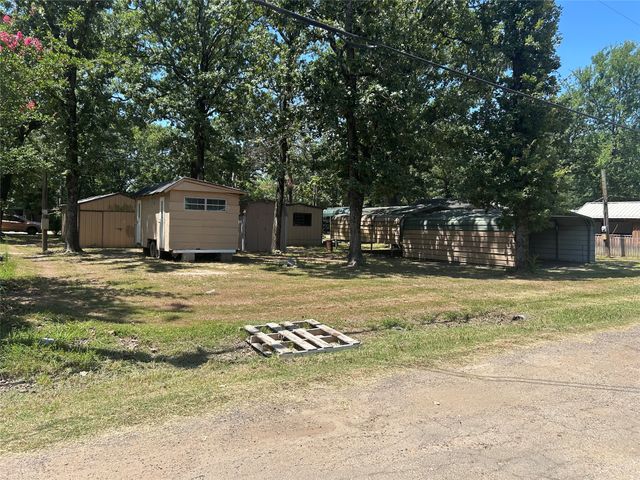 408 Private Road 7702, Emory, TX 75440