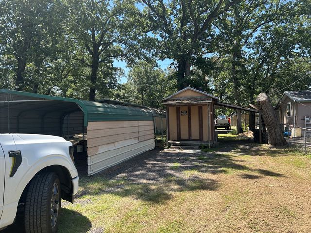 408 Private Road 7702, Emory, TX 75440