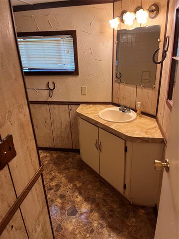 408 Private Road 7702, Emory, TX 75440