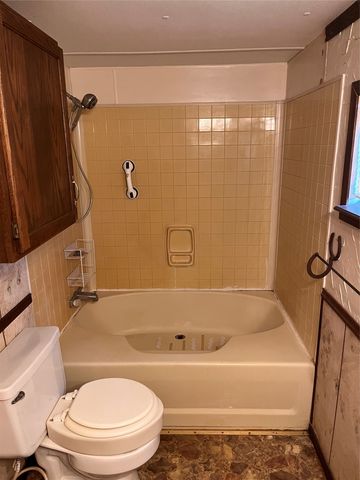 408 Private Road 7702, Emory, TX 75440