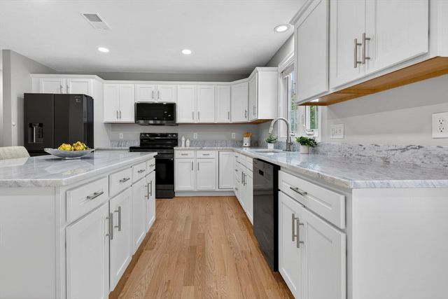 66 Haven St, Milford, MA 01757