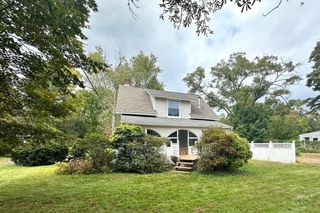 491 Northampton St, Holyoke, MA 01040